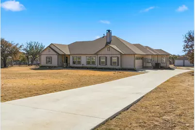123 Kriston Lane, Springtown, TX 76082 - Photo 3