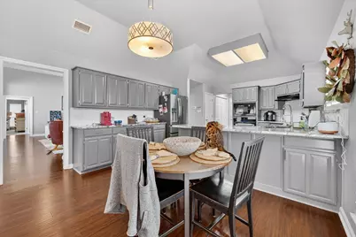 3211 Summergrove Drive, Arlington, TX 76001 - Photo 21