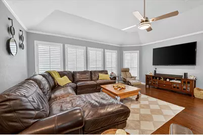 3211 Summergrove Drive, Arlington, TX 76001 - Photo 19