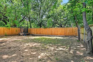 515 N East St, Sherman, TX 75090 - Photo 23