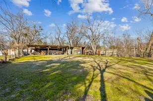 13001 Timothy Ln, Balch Springs, TX 75180 - Photo 17