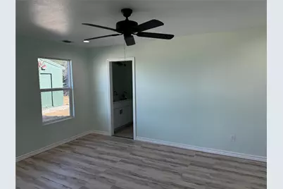 530 Lois Circle, Granbury, TX 76049 - Photo 15