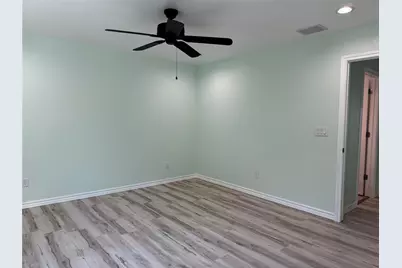 530 Lois Circle, Granbury, TX 76049 - Photo 23