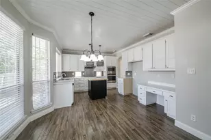 1940 Robin Ln, Flower Mound, TX 75028 - Photo 7