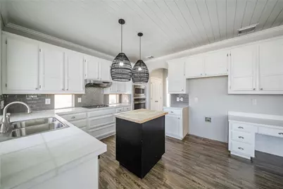 1940 Robin Lane, Flower Mound, TX 75028 - Photo 11