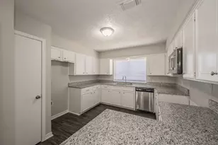 876 Dogwood Trail, Lancaster, TX 75146 - Photo 17