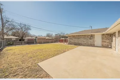 876 Dogwood Trail, Lancaster, TX 75146 - Photo 35
