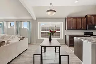 1204 Queens Brook Ln, Fort Worth, TX 76140 - Photo 11