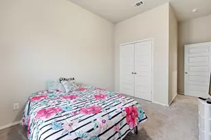 1204 Queens Brook Ln, Fort Worth, TX 76140 - Photo 17