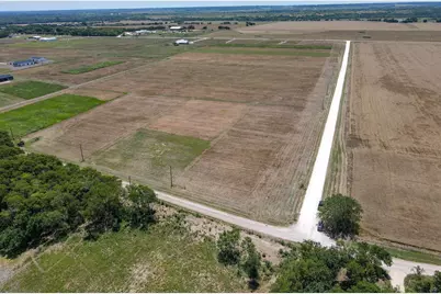 9109 County Road 101A, Grandview, TX 76050 - Photo 3