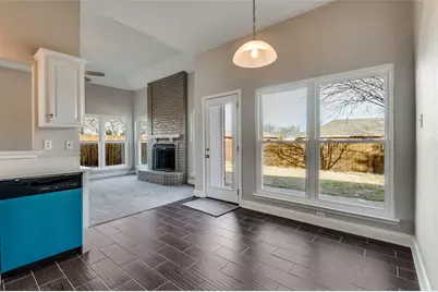 670 Honeysuckle Lane, Cedar Hill, TX 75104 - Photo 9