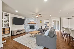 9710 Parkford Dr, Dallas, TX 75238 - Photo 7