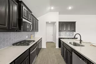 805 Stone Eagle Dr, Azle, TX 76020 - Photo 7