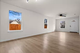 3719 Meadow St, Dallas, TX 75215 - Photo 7