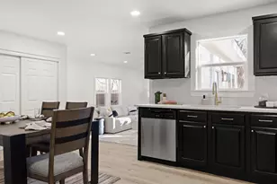 122 Brewster St, Robinson, TX 76706 - Photo 11