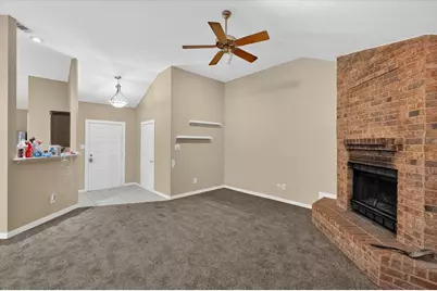 508 Valley Mills Drive, Arlington, TX 76018 - Photo 7