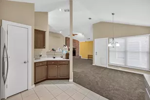 508 Valley Mills Dr, Arlington, TX 76018 - Photo 15