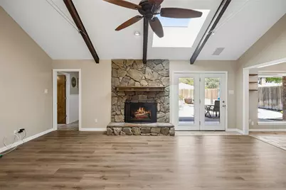 905 Bert Drive, Arlington, TX 76012 - Photo 7