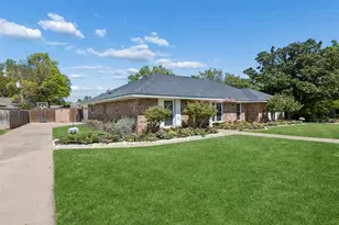 905 Bert Dr, Arlington, TX 76012 - Photo 3