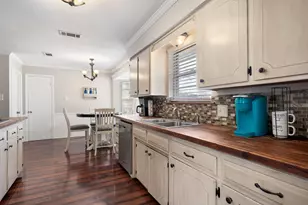 2422 Nottingham Pl, Grand Prairie, TX 75050 - Photo 19