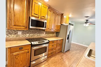 1905 Bridle Lane, Gainesville, TX 76240 - Photo 5