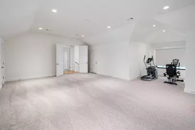 9134 Bluff Hollow Court, Dallas, TX 75220 - Photo 29