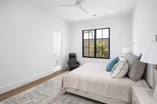 9134 Blf Holw Ct, Dallas, TX 75220 - Photo 25