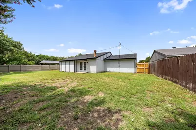 2517 Clearwood Drive, Arlington, TX 76014 - Photo 9