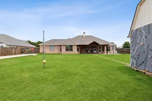 301 Cedar Cir, Shady Shores, TX 76208 - Photo 29