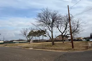 301 W Malloy Bridge Rd, Seagoville, TX 75159 - Photo 1