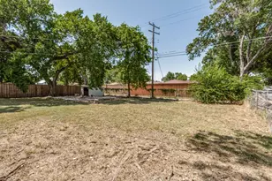 2505 Falls Dr, Dallas, TX 75211 - Photo 13