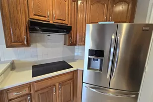 4241 Arbor Ln, Carrollton, TX 75010 - Photo 5