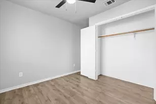 1922 St Louis Ave, Fort Worth, TX 76110 - Photo 13