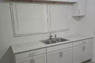 6719 Kenwell St, Dallas, TX 75209 - Photo 13