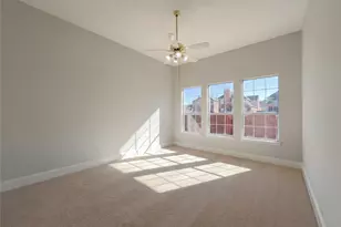 8112 Sycamore Dr, Irving, TX 75063 - Photo 15