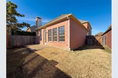 8112 Sycamore Drive, Irving, TX 75063 - Photo 29