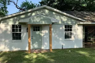 402 N Monroe St, Kaufman, TX 75142 - Photo 1