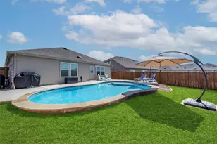 1916 Winding Crk Wy, Denton, TX 76208 - Photo 3