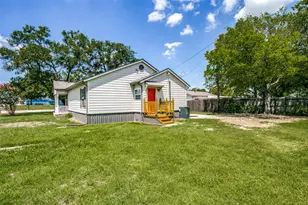 500 N Pine St, Roanoke, TX 76262 - Photo 9