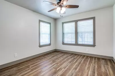 500 N Pine Street, Roanoke, TX 76262 - Photo 11