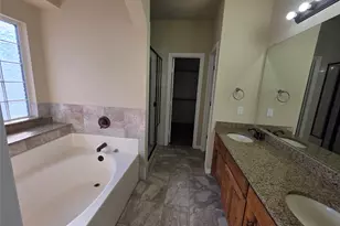 1522 Avenue E, Grand Prairie, TX 75051 - Photo 19