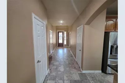 1522 Avenue E, Grand Prairie, TX 75051 - Photo 5