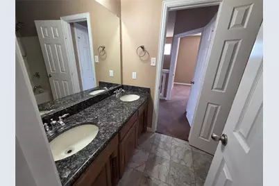 1522 Avenue E, Grand Prairie, TX 75051 - Photo 33