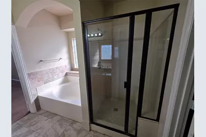 1522 Avenue E, Grand Prairie, TX 75051 - Photo 21