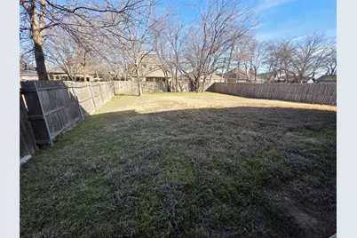 1522 Avenue E, Grand Prairie, TX 75051 - Photo 37