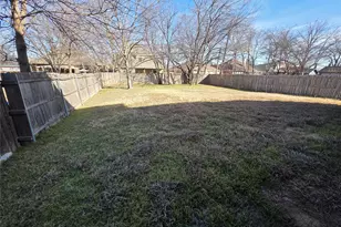 1522 Avenue E, Grand Prairie, TX 75051 - Photo 37