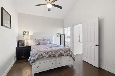 527 Ranch Trail #149, Irving, TX 75063 - Photo 5