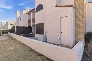 527 Ranch Trail, Irving, TX 75063 - Photo 21