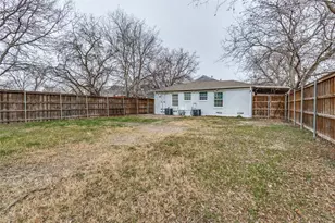 7909 Wanebe Dr, Dallas, TX 75235 - Photo 25