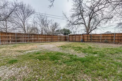 7909 Wanebe Drive, Dallas, TX 75235 - Photo 23